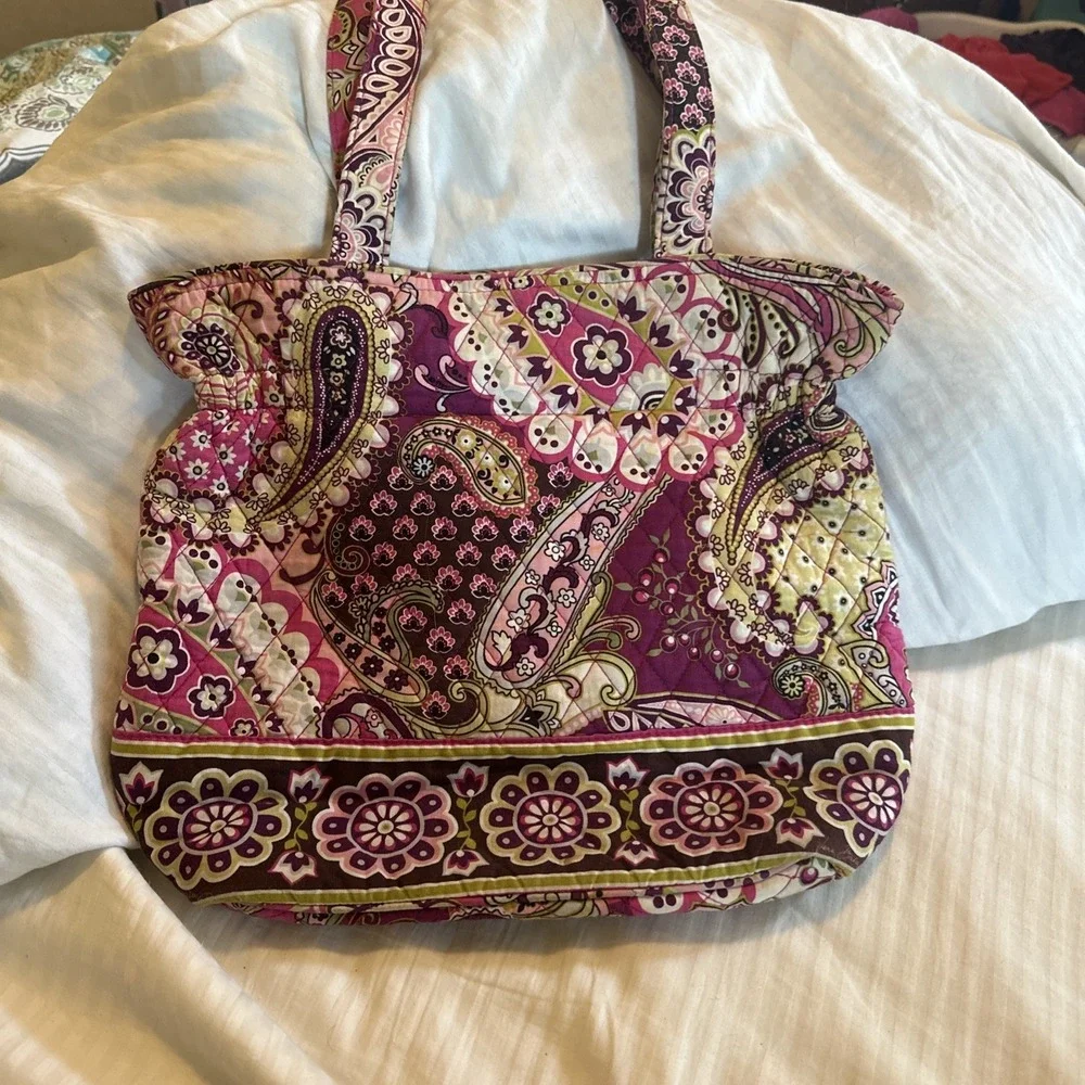 Vera Bradley Retired VERY BERRY PAISLEY Laura Shoulder Bag Pink & Purple